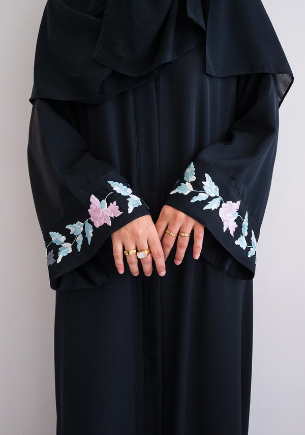 Grapevine Abaya